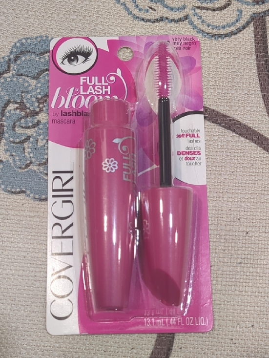 Rimmel & Covergirl - Picture 3 of 3